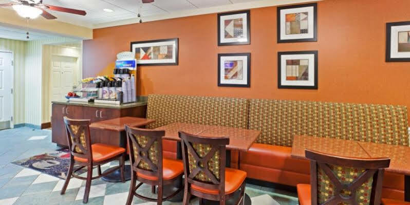 Holiday Inn Express Hotel & Suites Alcoa Knoxville Airport By Ihg Extérieur photo